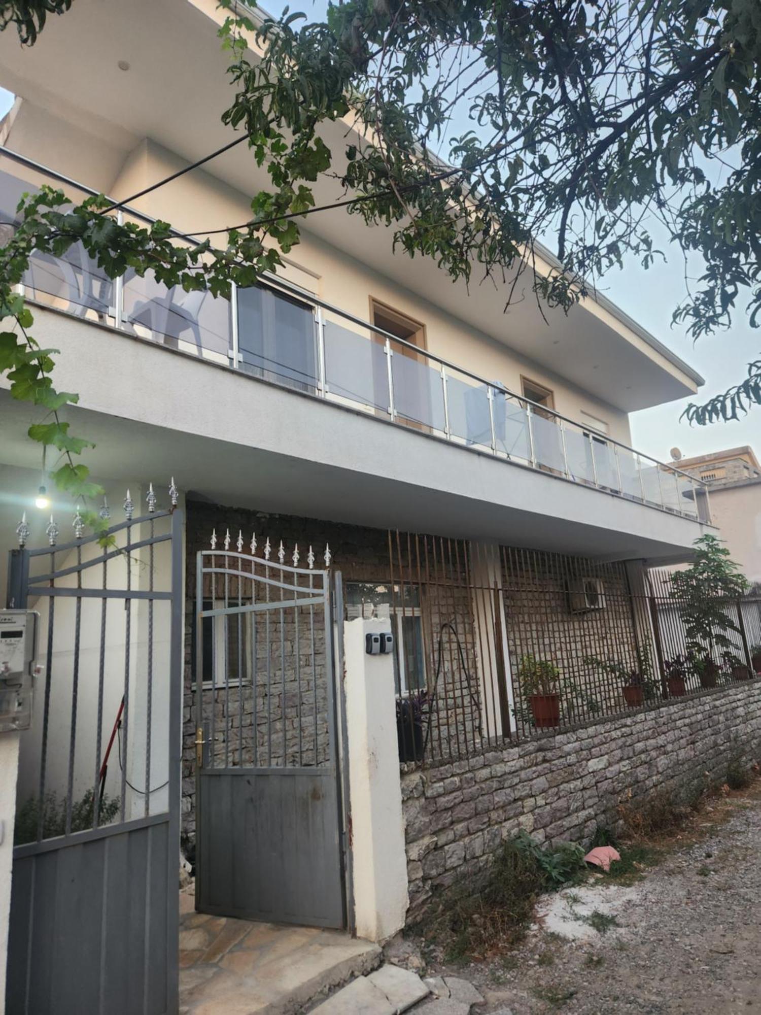 B&B Kroni 1 Shkodër Exteriör bild